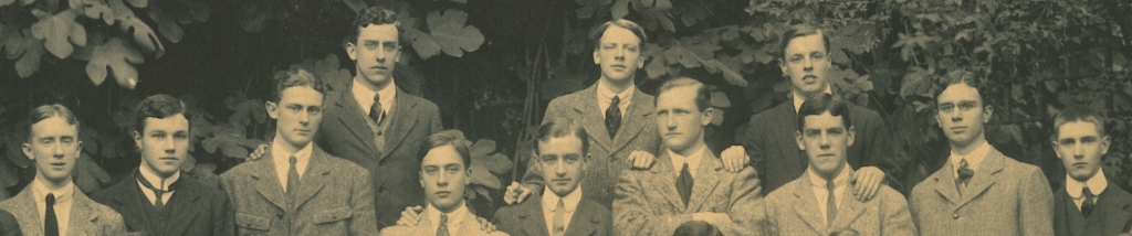 JRR Tolkien (far left) and (far right) TW Earp in a detail from the 1911 Exeter College matriculation photograph